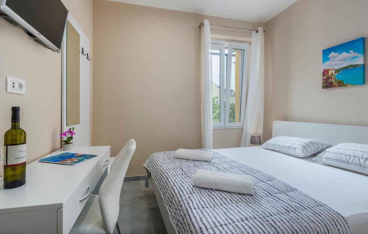 Roberto Rooms Poreč Buitenkant foto