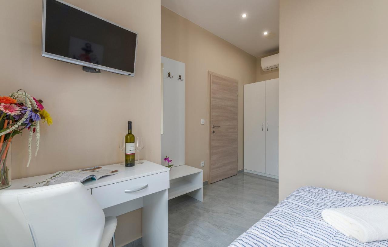 Roberto Rooms Poreč Buitenkant foto
