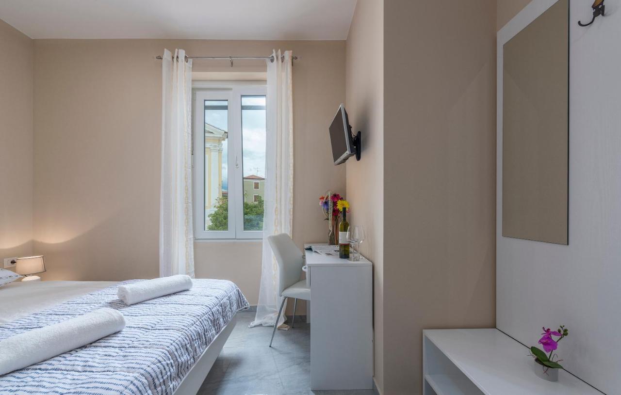 Roberto Rooms Poreč Buitenkant foto