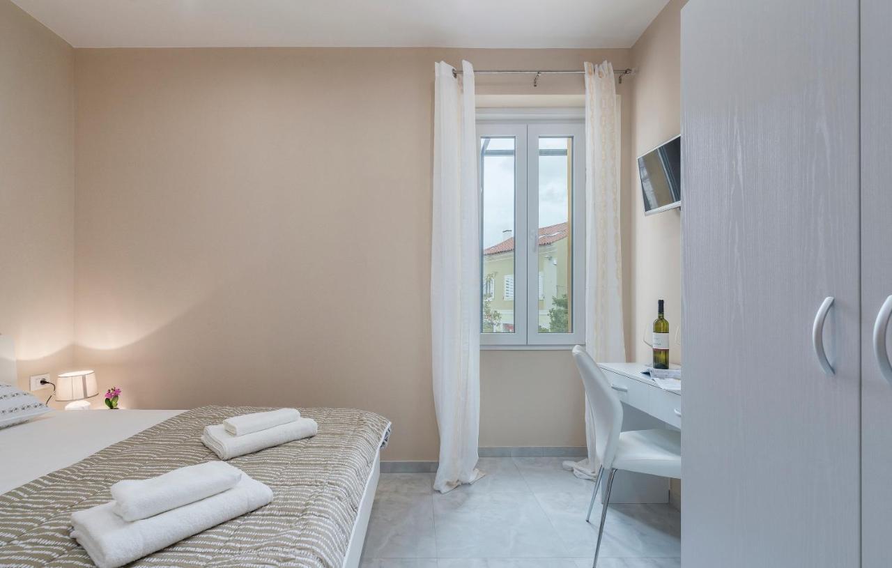 Roberto Rooms Poreč Buitenkant foto